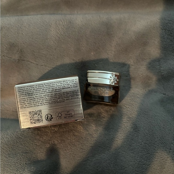 Dior Silver Moisturizer Luxurious Skincare - Picture 2 of 3
